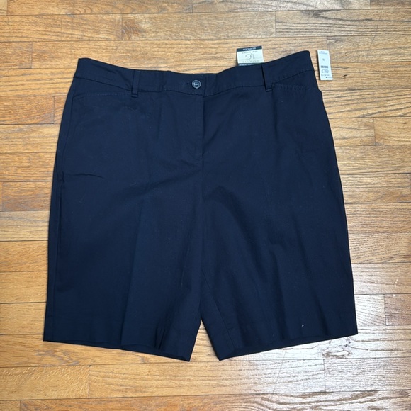 NWT Talbots Bermuda Shorts - Picture 1 of 6